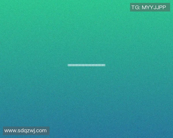 足球明星手绘黑白艺术作品展现球场魅力与激情的完美结合