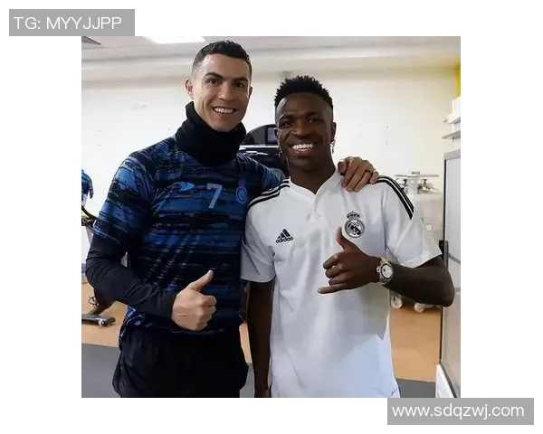 与足球明星C罗合影的难忘瞬间分享与精彩故事回顾